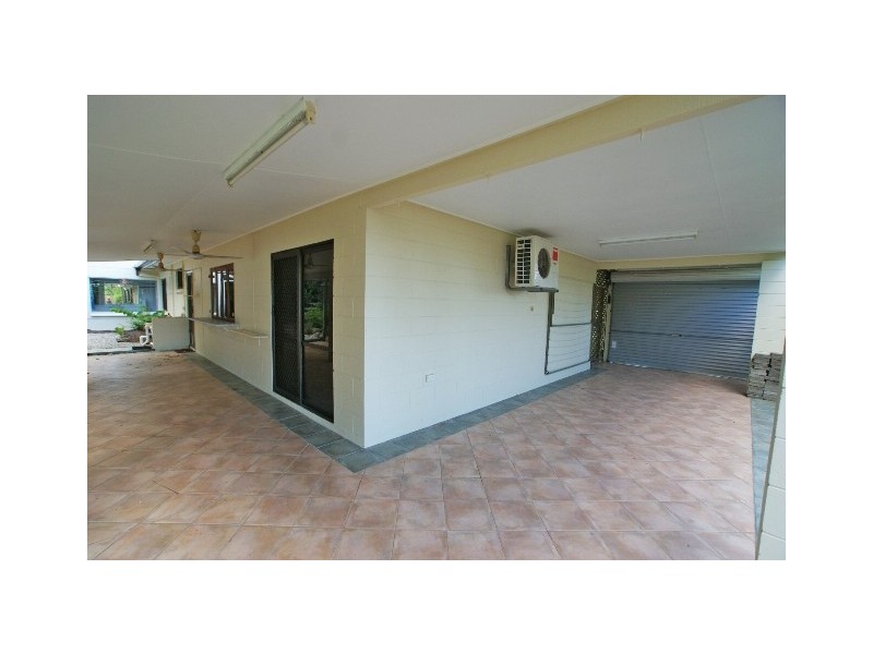 1 Nimba Close, Smithfield QLD 4878