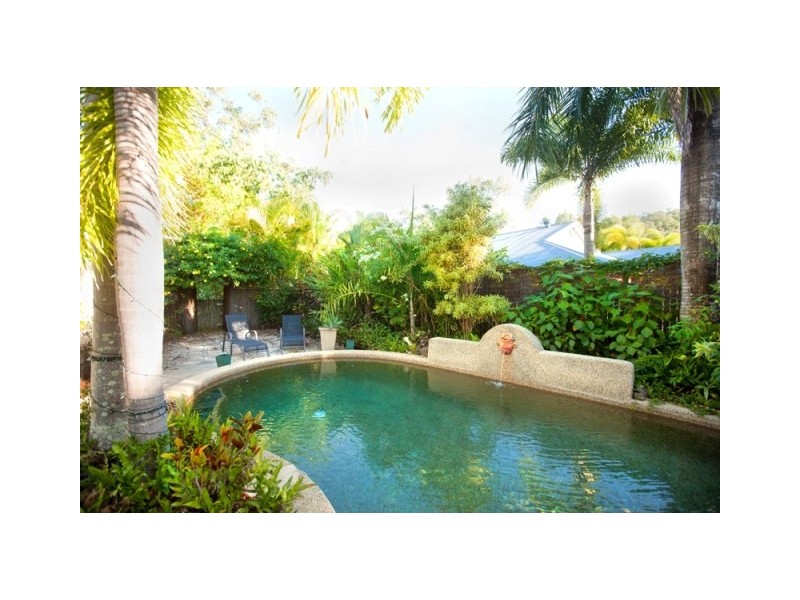 13 Bramble Street, Clifton Beach QLD 4879