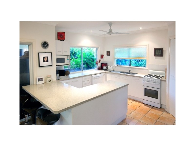 13 Bramble Street, Clifton Beach QLD 4879