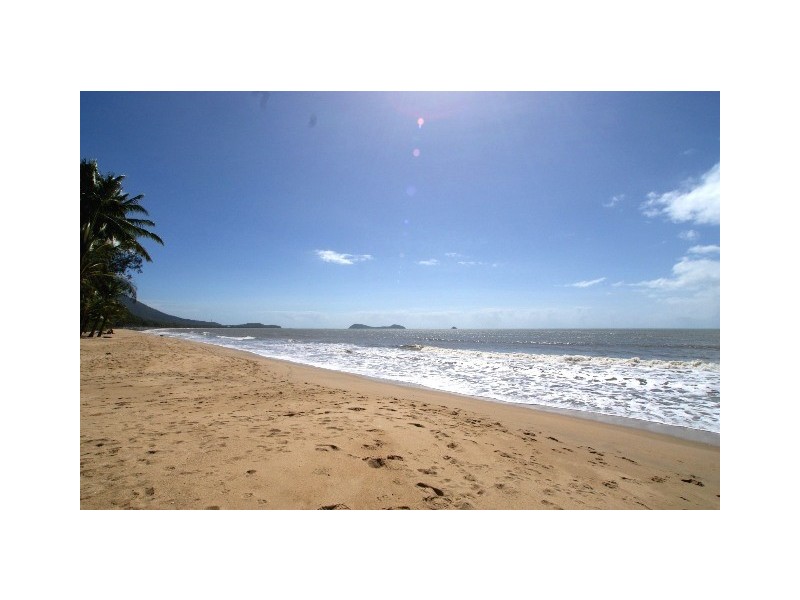 2 Edge Close, Kewarra Beach QLD 4879