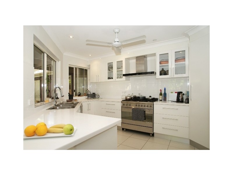10 Green Avenue, Kewarra Beach QLD 4879