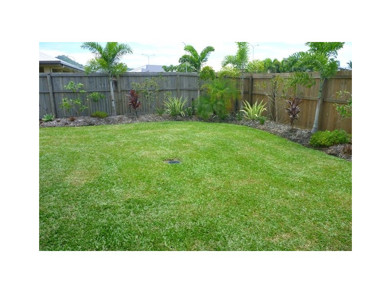 6 Oakville Parade, Trinity Park QLD 4879