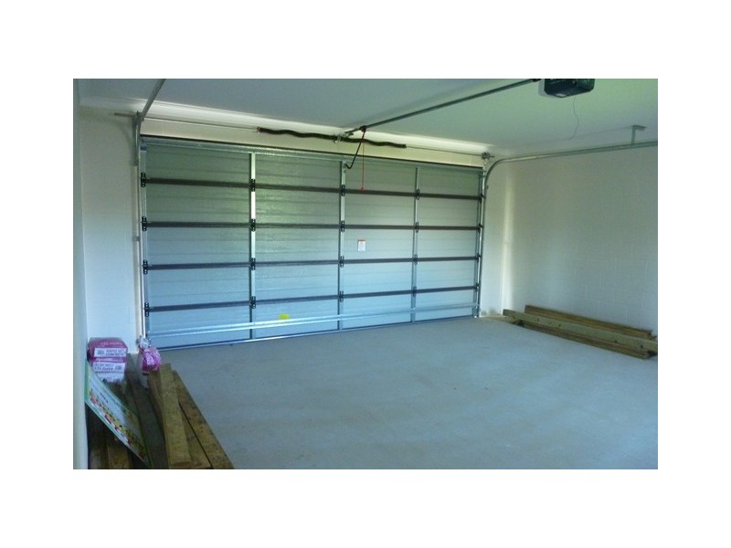 6 Oakville Parade, Trinity Park QLD 4879