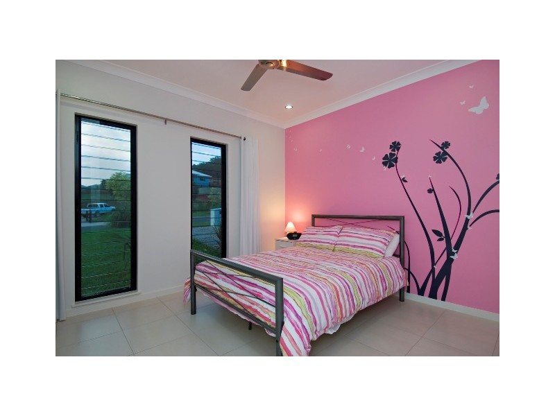 8 Barnacle Street, Trinity Beach QLD 4879