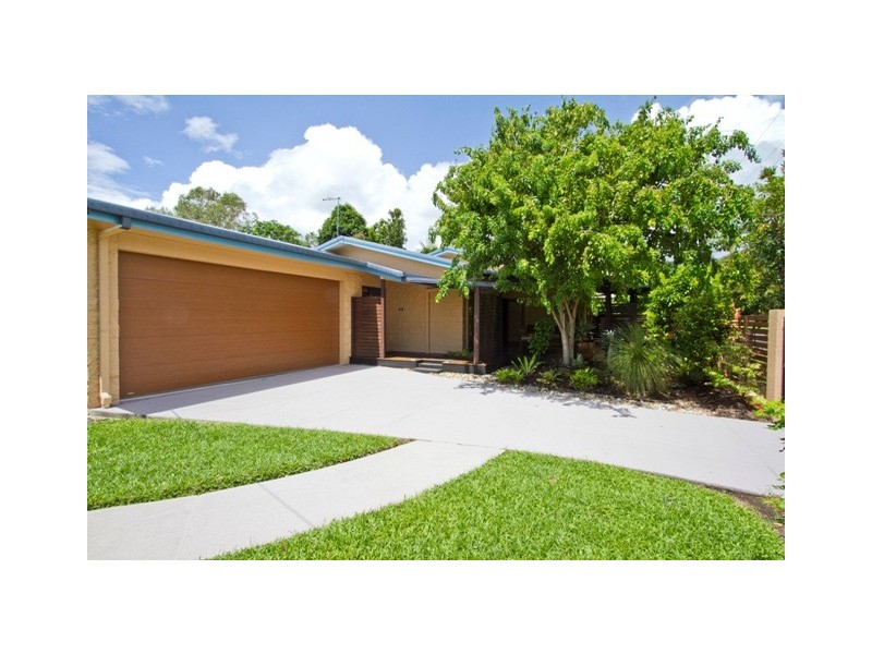 17 Newport Close, Kewarra Beach QLD 4879