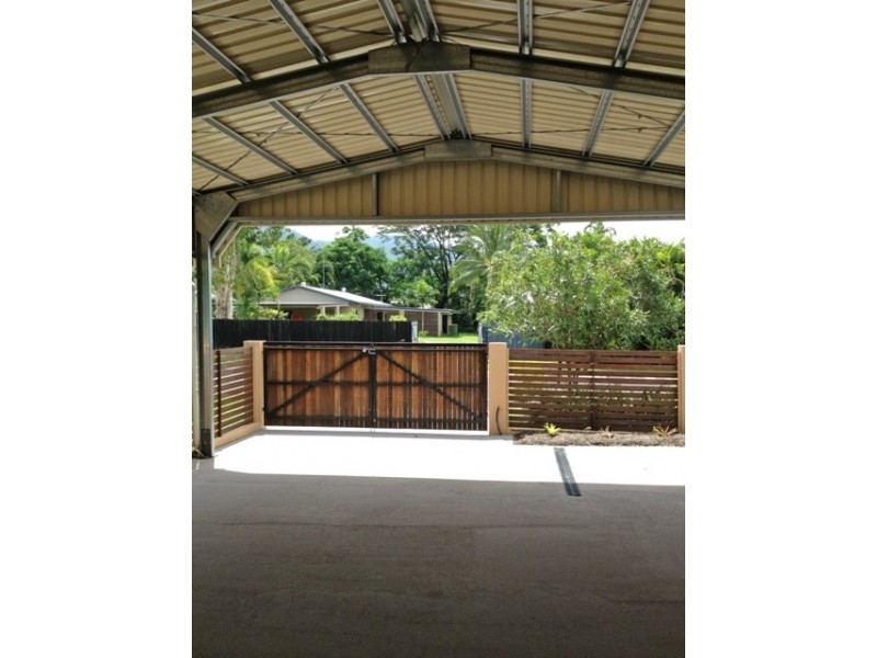 17 Newport Close, Kewarra Beach QLD 4879