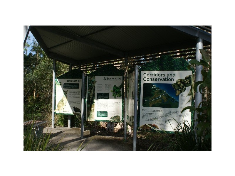 2 Seaways Street, Trinity Beach QLD 4879