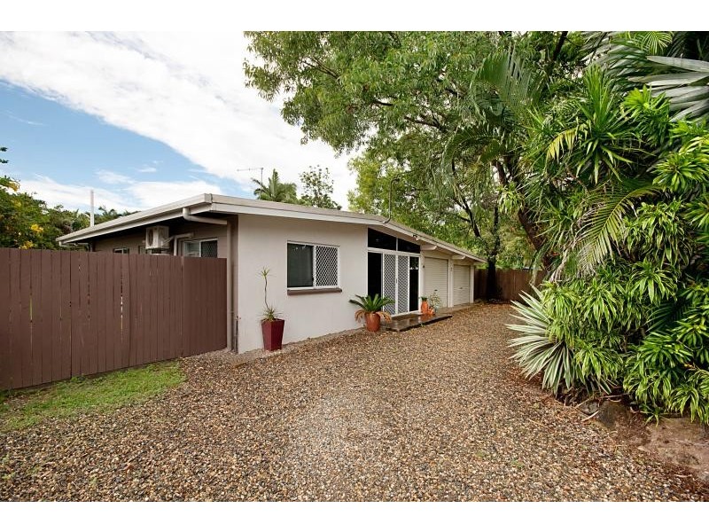 Yorkeys Knob QLD 4878