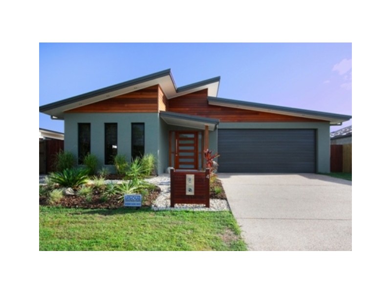 4 Quartzborough Promenade, Trinity Park QLD 4879