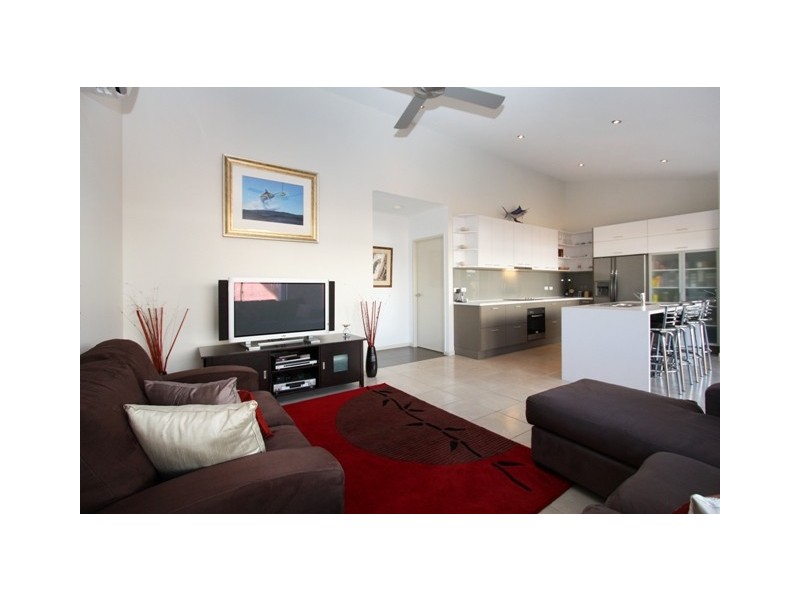 4 Quartzborough Promenade, Trinity Park QLD 4879