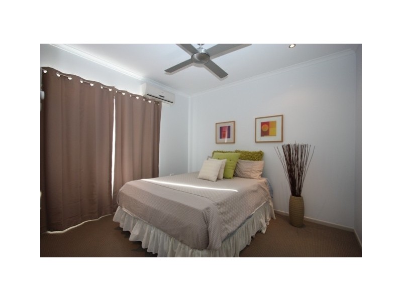 4 Quartzborough Promenade, Trinity Park QLD 4879