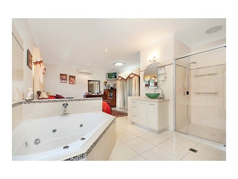 7 Alderman Crescent, Mount Sheridan QLD 4868