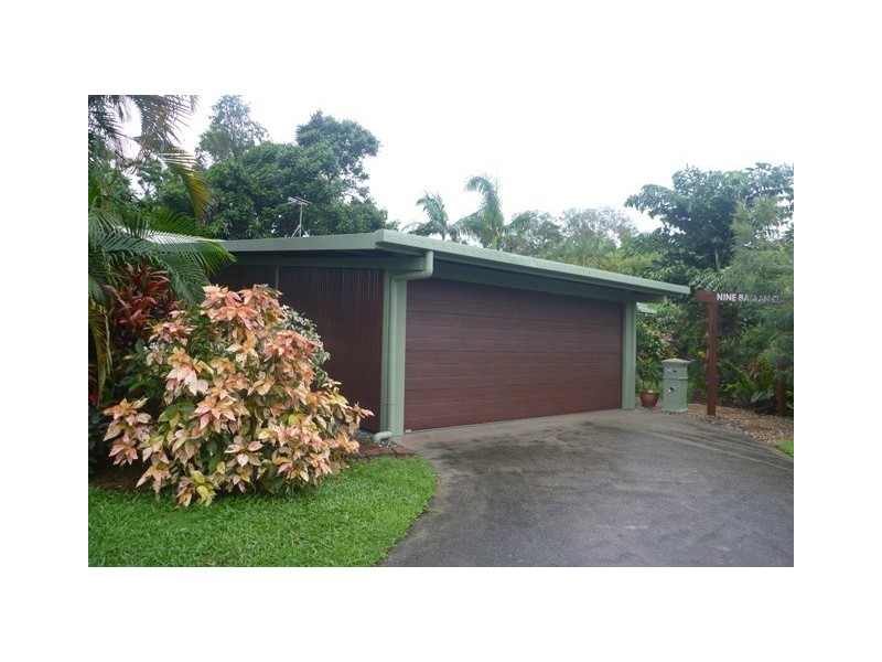 9 Bataan St, Trinity Park QLD 4879