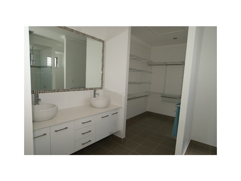 5 Billingai Close, Palm Cove QLD 4879
