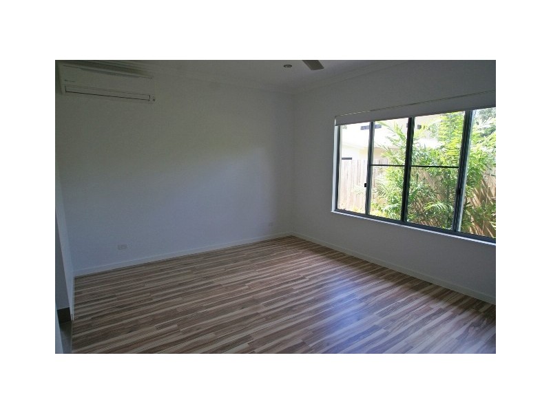 5 Billingai Close, Palm Cove QLD 4879