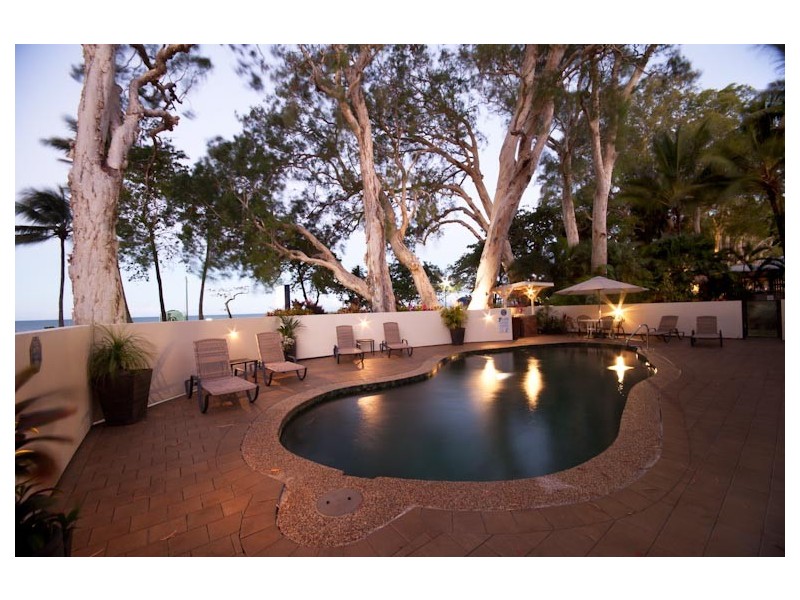3/131 Williams Esplanade, Palm Cove QLD 4879