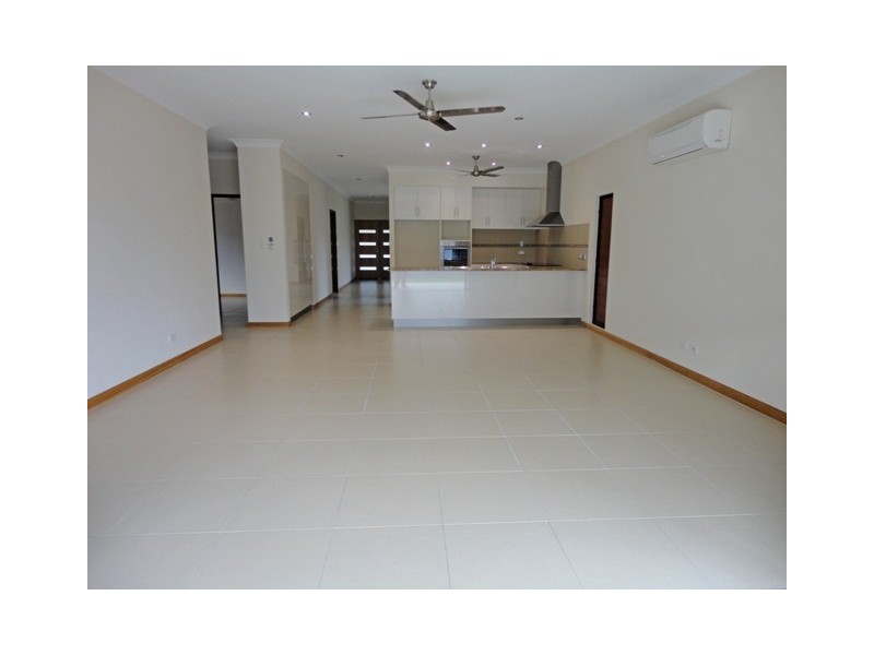 22 Quartzborough Promenade, Trinity Park QLD 4879