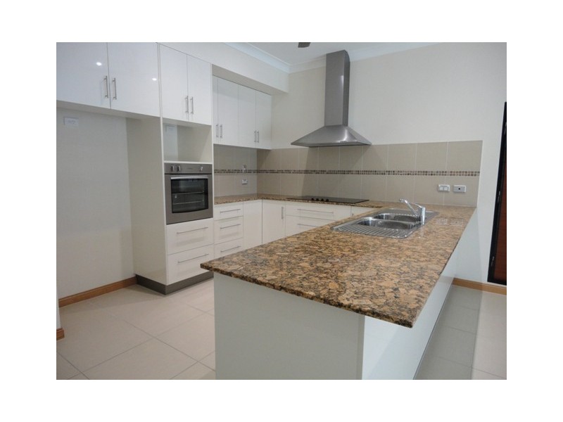22 Quartzborough Promenade, Trinity Park QLD 4879