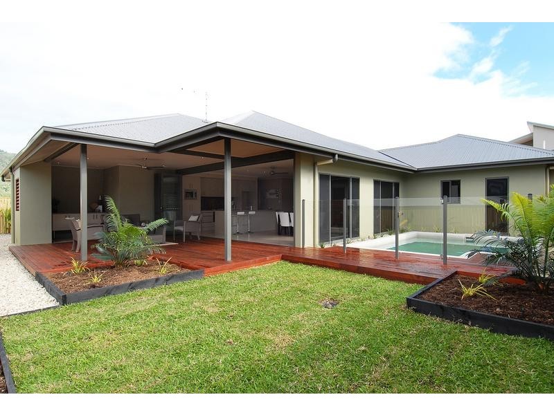 20 Port Close, Trinity Beach QLD 4879