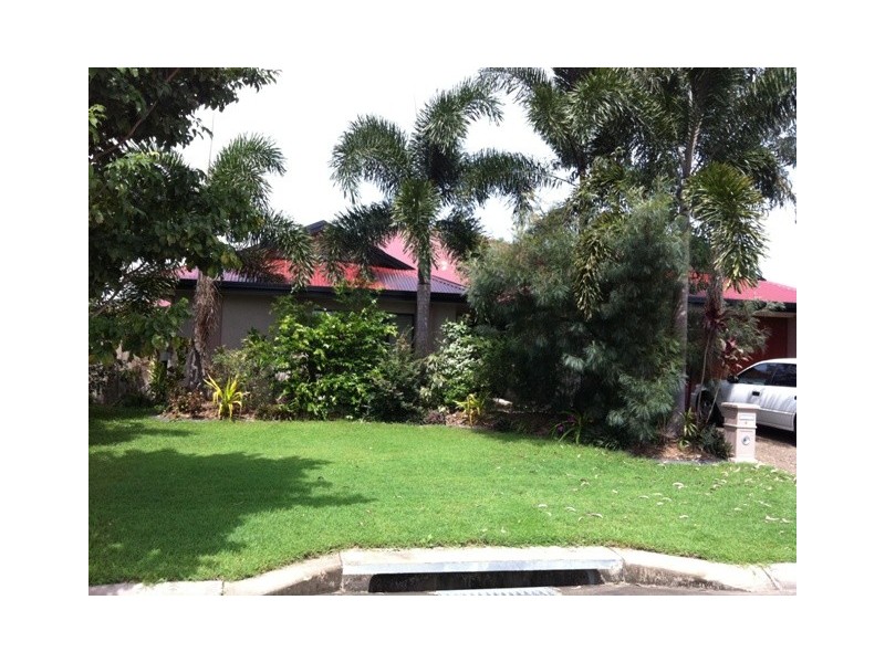 4 Imooya Place, Trinity Park QLD 4879