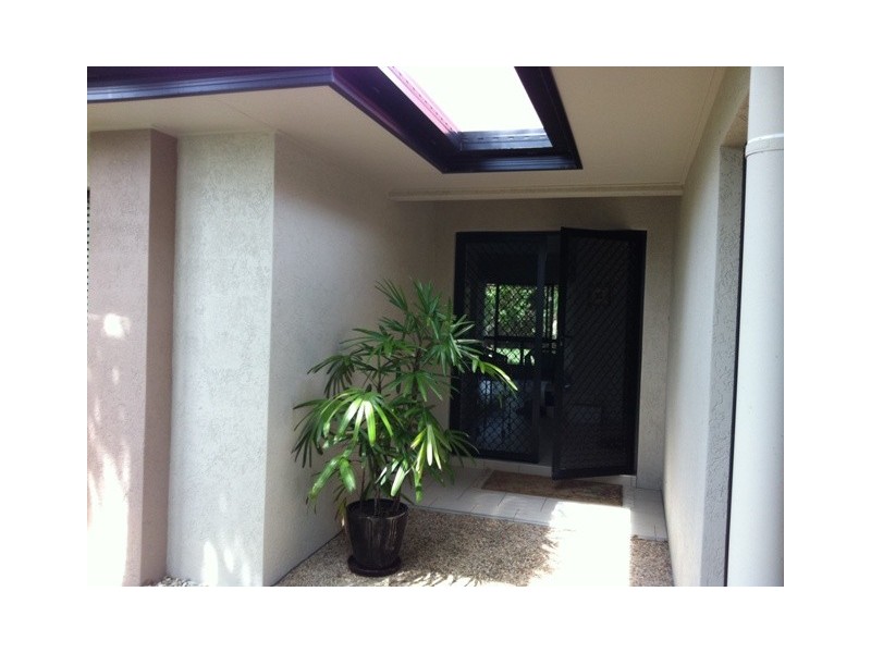 4 Imooya Place, Trinity Park QLD 4879