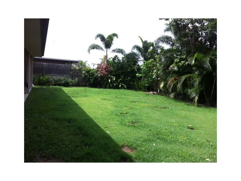 4 Imooya Place, Trinity Park QLD 4879