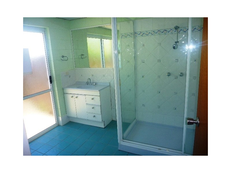 2/513 Varley St, Yorkeys Knob QLD 4878