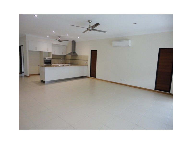 22 Quartzborough Promenade, Trinity Park QLD 4879