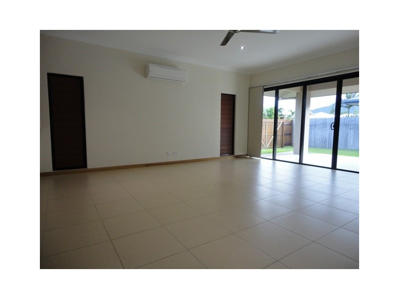 22 Quartzborough Promenade, Trinity Park QLD 4879