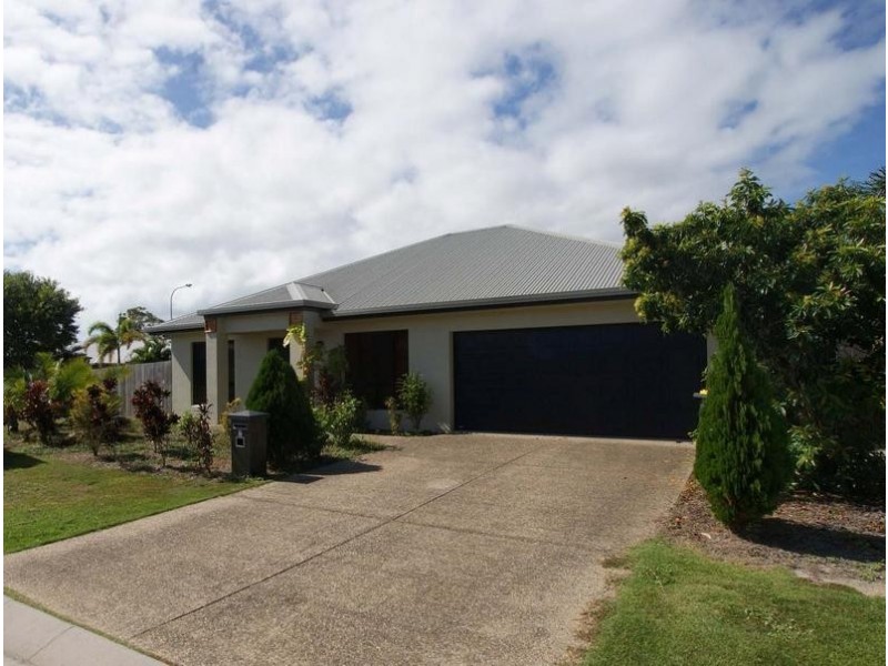 5 Moojeeba Way, Trinity Park QLD 4879