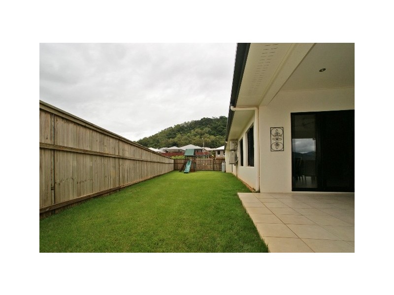 1 Catamaran Circuit, Trinity Beach QLD 4879