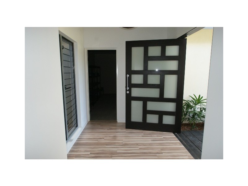 5 Billingai Close, Palm Cove QLD 4879