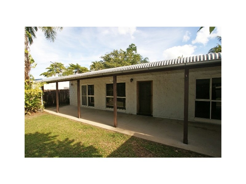 9 Kimberley Street, Trinity Park QLD 4879