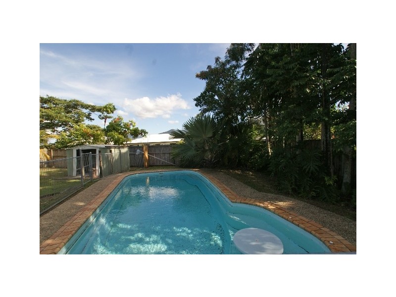 9 Kimberley Street, Trinity Park QLD 4879