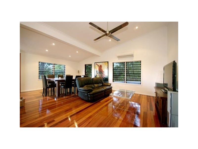 165 Stanton Road, Smithfield QLD 4878