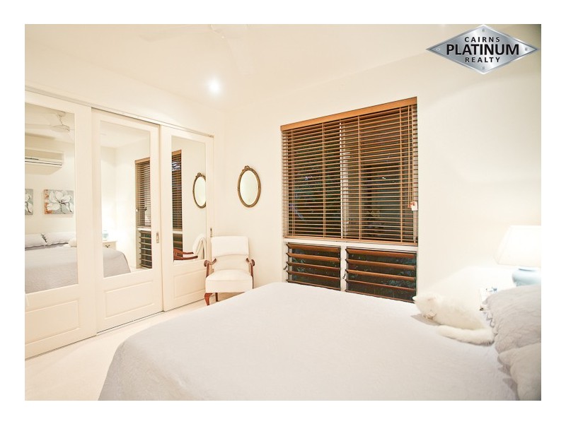 1 Argentea Boulevard, Palm Cove QLD 4879