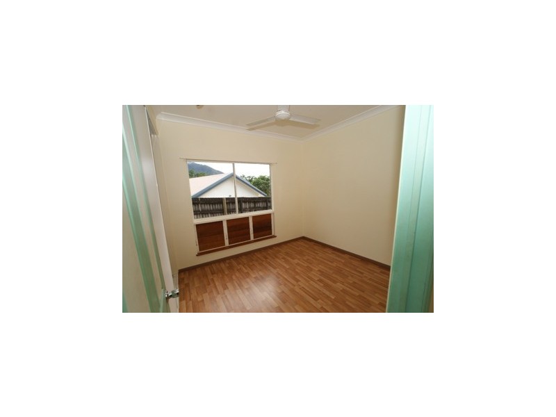 10 Red Ochre Street, Redlynch QLD 4870