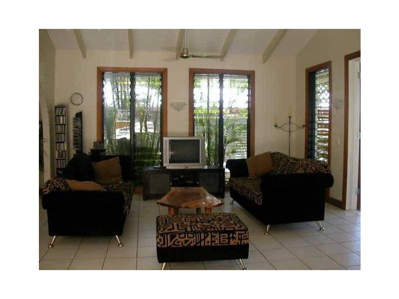 54 Terebra Street, Palm Cove QLD 4879