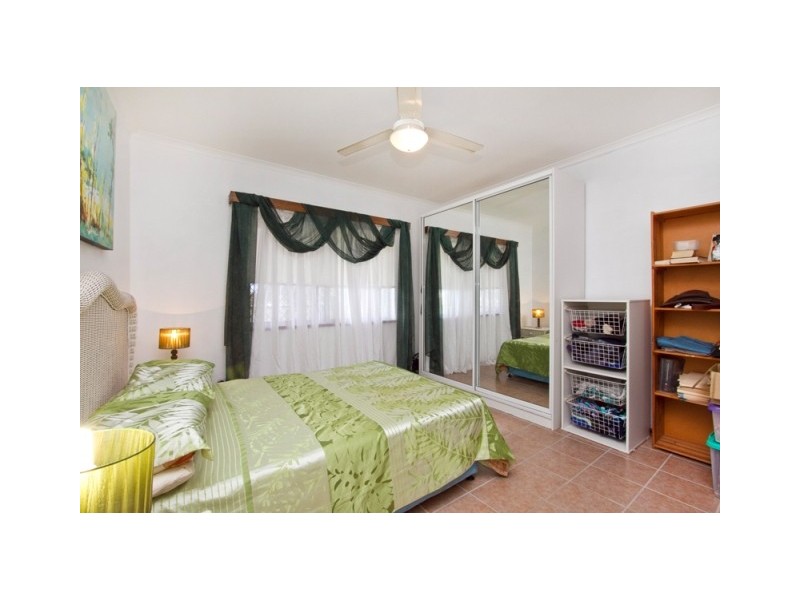 1 Kerryanne Close, Smithfield QLD 4878