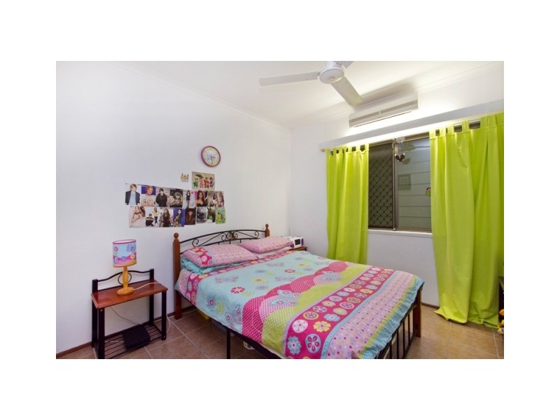 1 Kerryanne Close, Smithfield QLD 4878