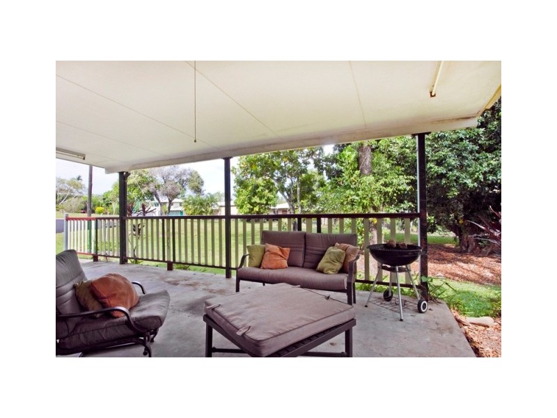 1 Kerryanne Close, Smithfield QLD 4878