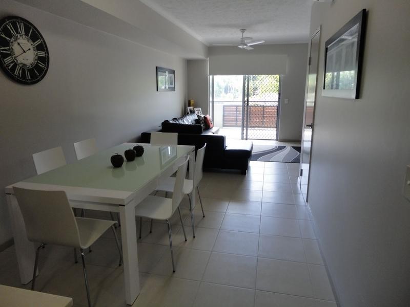 8/521 Varley Street, Yorkeys Knob QLD 4878