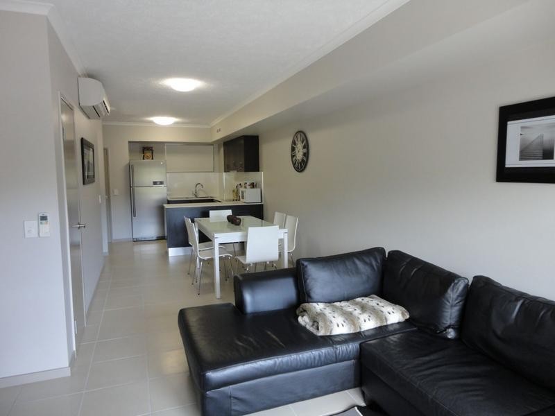 8/521 Varley Street, Yorkeys Knob QLD 4878