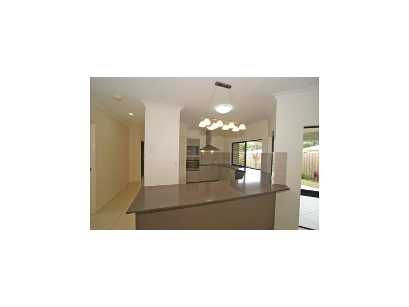 35 Aurelia Street, Palm Cove QLD 4879