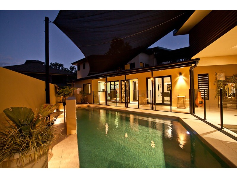Palm Cove QLD 4879