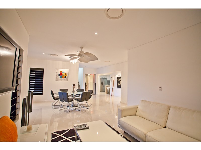 Palm Cove QLD 4879
