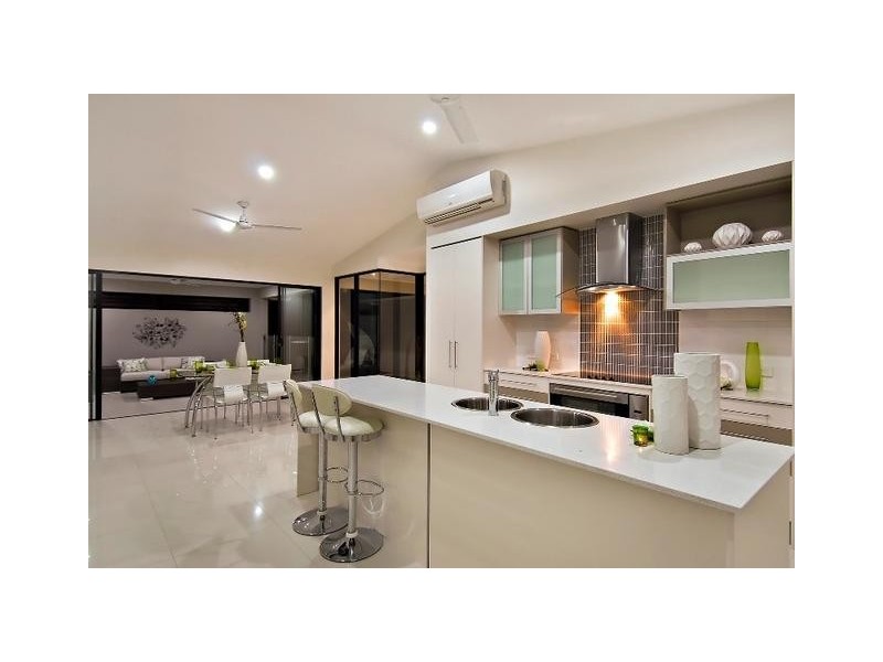 13 Icefire Quay, Trinity Park QLD 4879