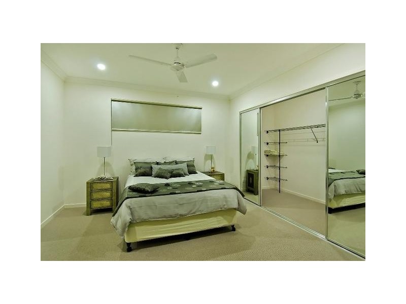 13 Icefire Quay, Trinity Park QLD 4879