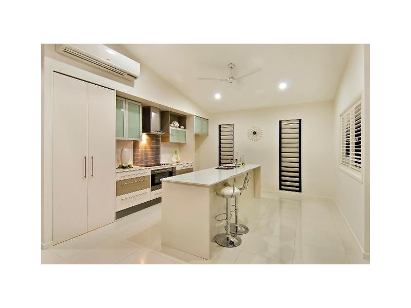 13 Icefire Quay, Trinity Park QLD 4879