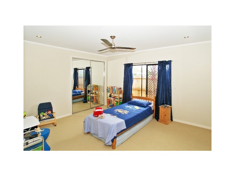 1 Catamaran Circuit, Trinity Beach QLD 4879